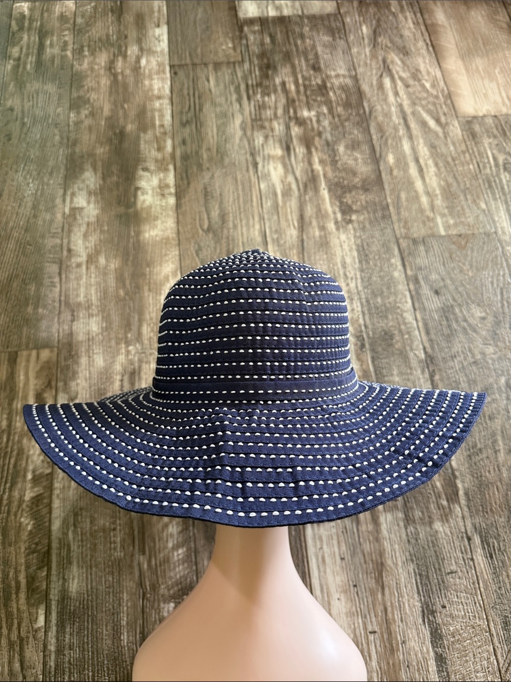 🌟Beautiful Women’s🌟 Navy Blue Stripe Wide Brim Sun Hat